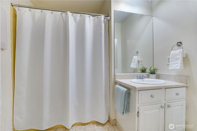 3910 82nd Avenue Ct W, University Place, WA 98466