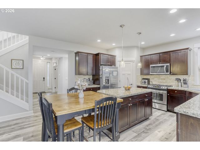 12314 Se VERLIE St, Happy Valley, OR 97086