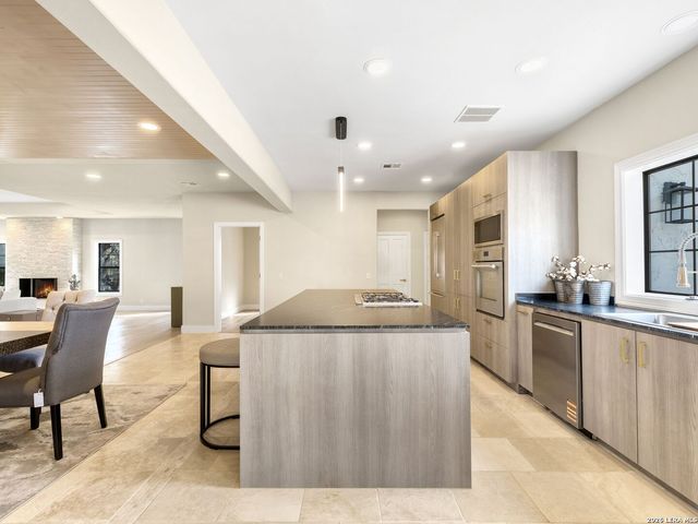 5 Kings Heath, San Antonio, TX 78257