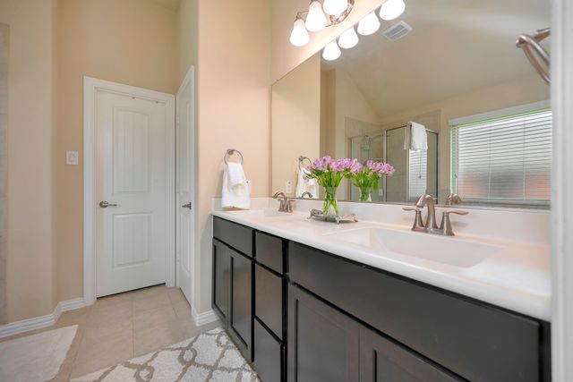 933 Keel Line Drive, Crowley, TX 76036