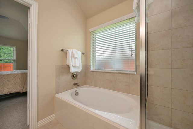 933 Keel Line Drive, Crowley, TX 76036