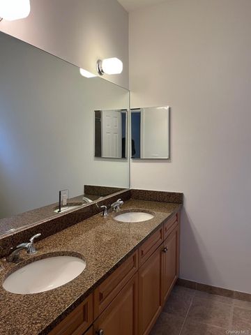 45 Autumn Drive, Plainview, NY 11803