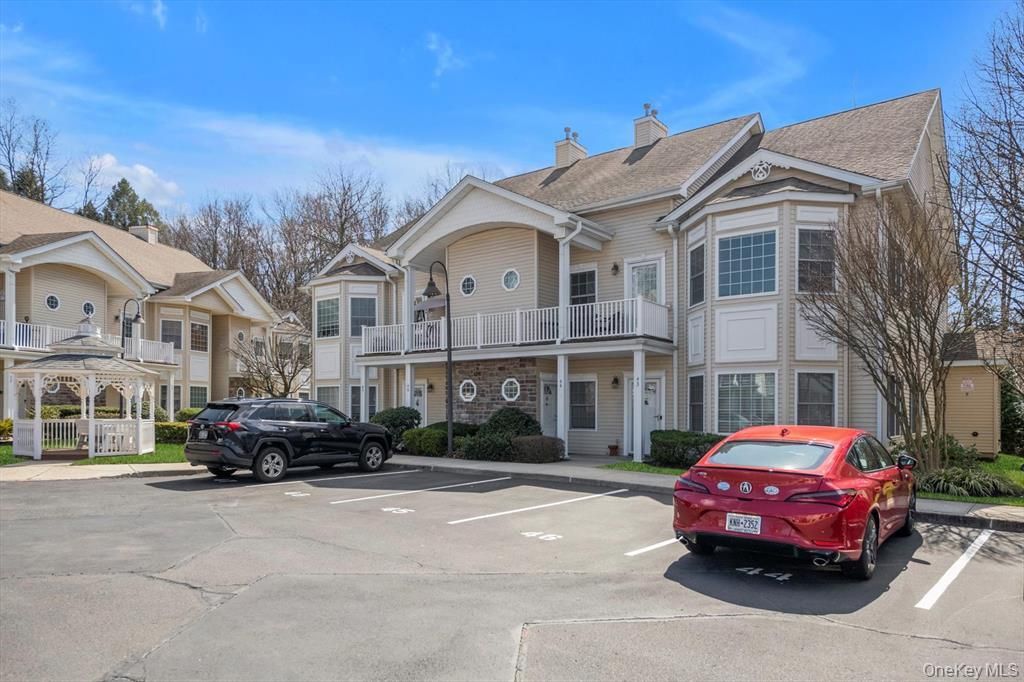 45 Autumn Drive, Plainview, NY 11803