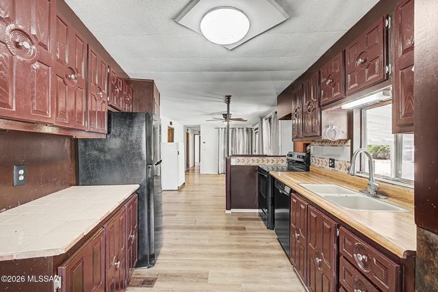 4240 E Hawser Street, Tucson, AZ 85739