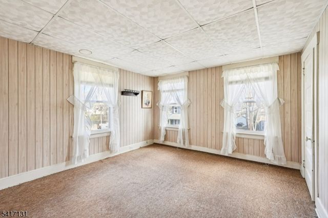 30 Willard St, Pompton Lakes Boro, NJ 07442