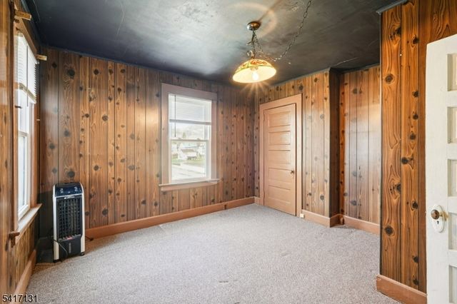 30 Willard St, Pompton Lakes Boro, NJ 07442