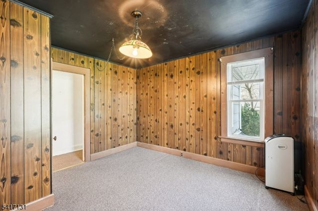 30 Willard St, Pompton Lakes Boro, NJ 07442