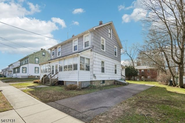 30 Willard St, Pompton Lakes Boro, NJ 07442