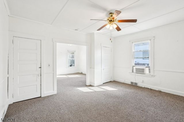 30 Willard St, Pompton Lakes Boro, NJ 07442