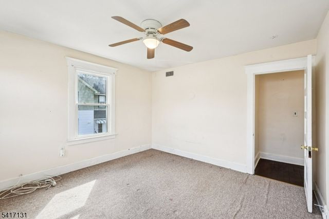 30 Willard St, Pompton Lakes Boro, NJ 07442