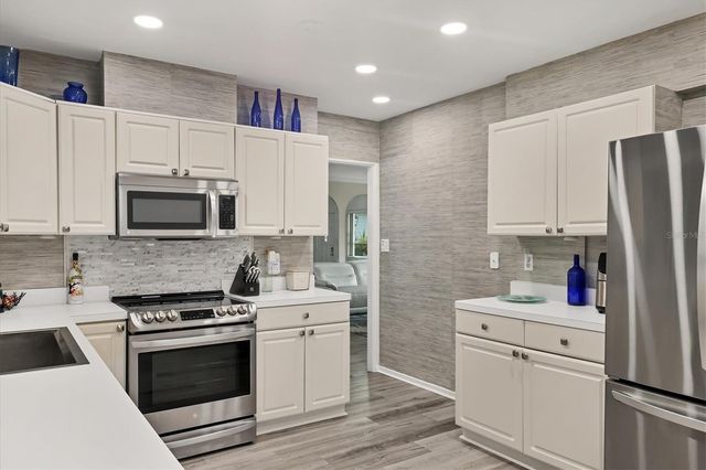 1837 UPPER COVE TERRACE, Sarasota, FL 34231