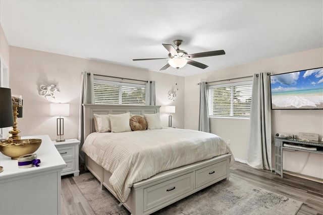 1837 UPPER COVE TERRACE, Sarasota, FL 34231