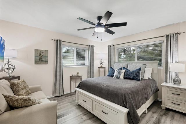 1837 UPPER COVE TERRACE, Sarasota, FL 34231