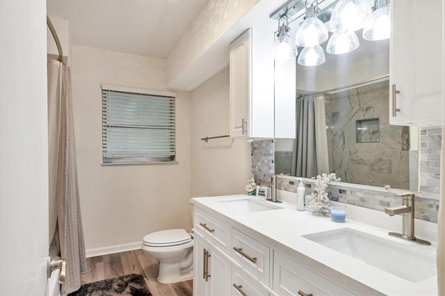 1837 UPPER COVE TERRACE, Sarasota, FL 34231