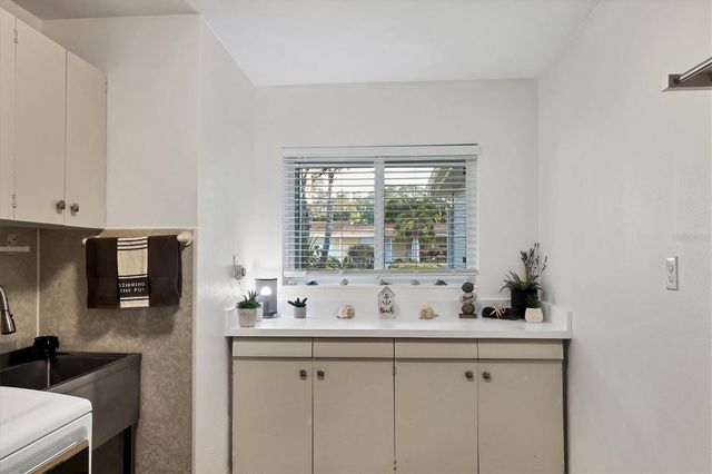 1837 UPPER COVE TERRACE, Sarasota, FL 34231