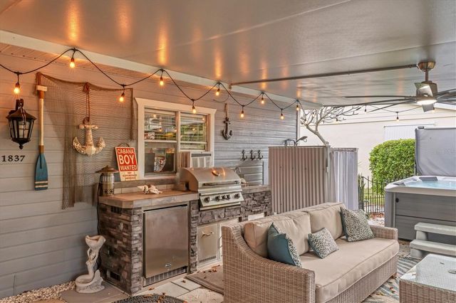 1837 UPPER COVE TERRACE, Sarasota, FL 34231