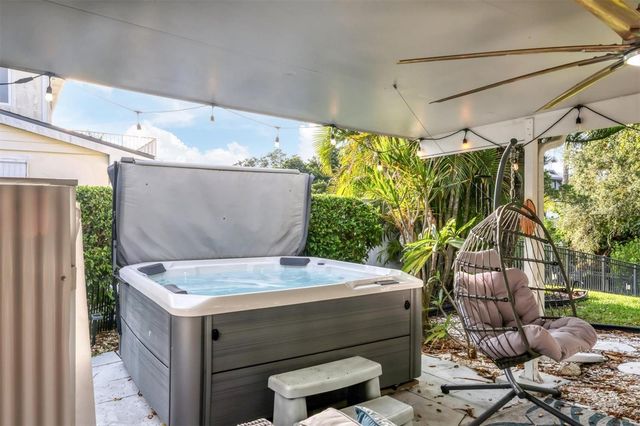 1837 UPPER COVE TERRACE, Sarasota, FL 34231