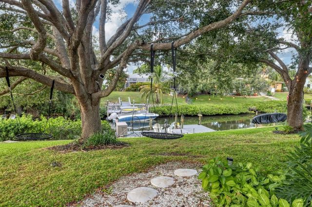 1837 UPPER COVE TERRACE, Sarasota, FL 34231