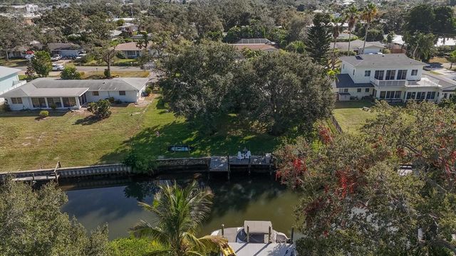 1837 UPPER COVE TERRACE, Sarasota, FL 34231