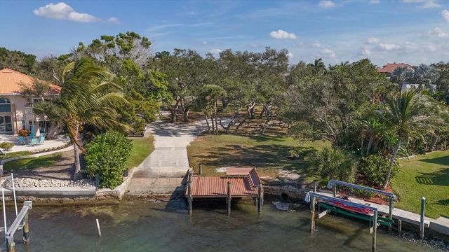1837 UPPER COVE TERRACE, Sarasota, FL 34231