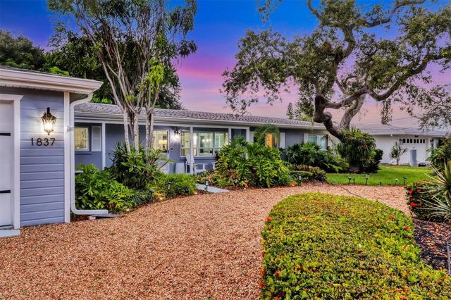 1837 UPPER COVE TERRACE, Sarasota, FL 34231