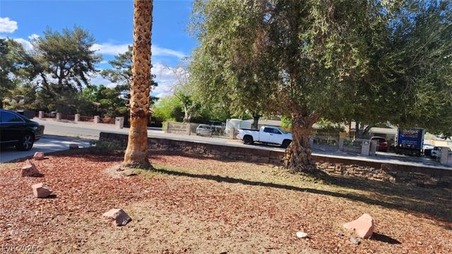 4897 Sawyer Avenue, Las Vegas, NV 89108