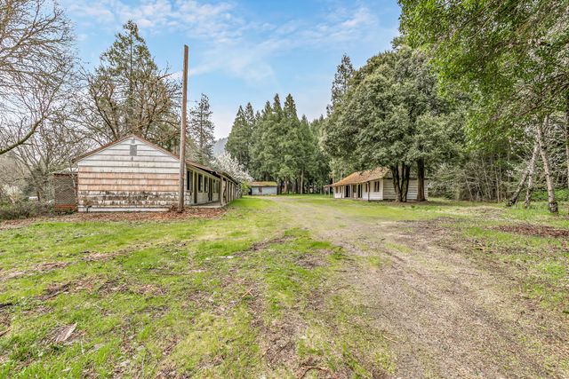159 Bloom Road, Wolf Creek, OR 97497