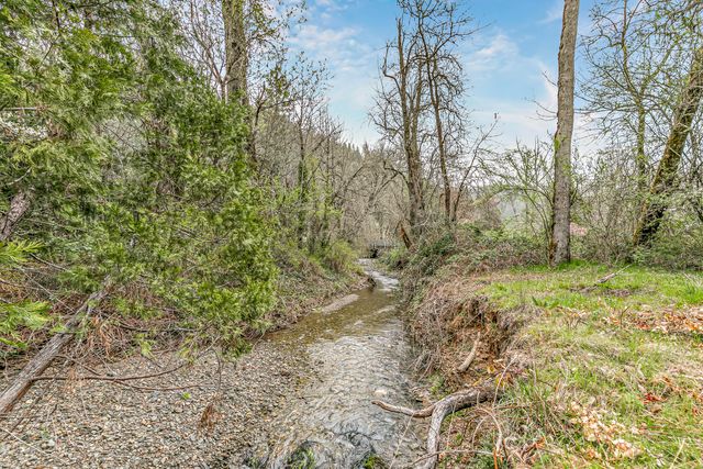159 Bloom Road, Wolf Creek, OR 97497