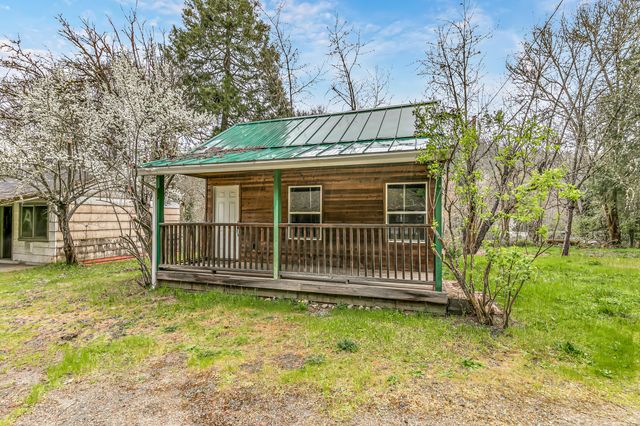 159 Bloom Road, Wolf Creek, OR 97497