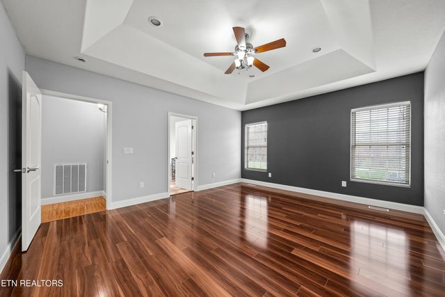 39 N Riverview Ln., Crossville, TN 38555