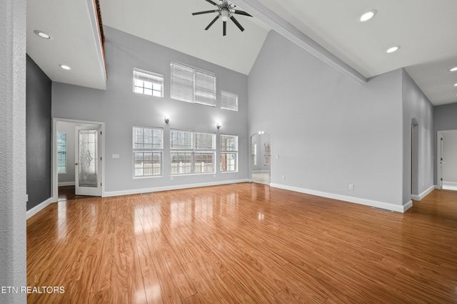 39 N Riverview Ln., Crossville, TN 38555