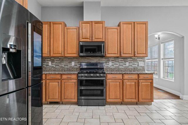 39 N Riverview Ln., Crossville, TN 38555