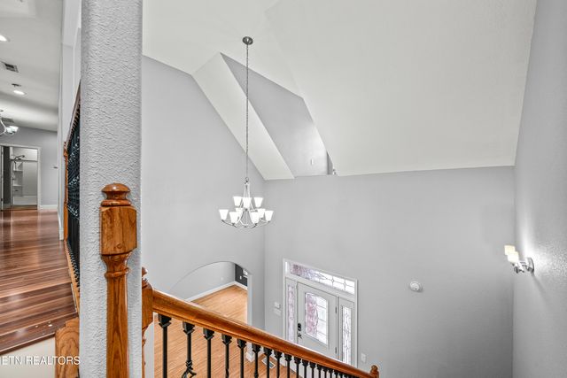 39 N Riverview Ln., Crossville, TN 38555