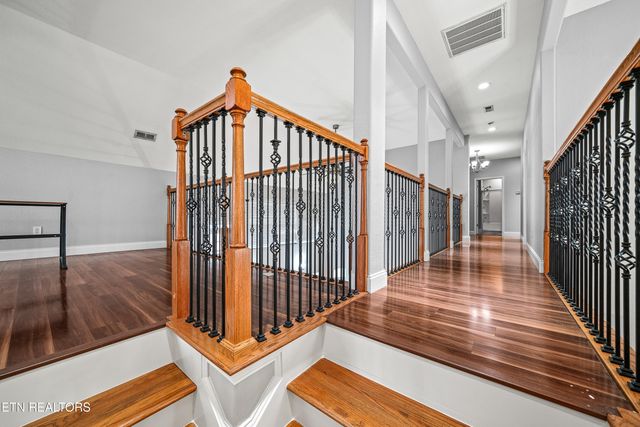39 N Riverview Ln., Crossville, TN 38555