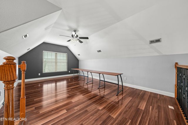 39 N Riverview Ln., Crossville, TN 38555