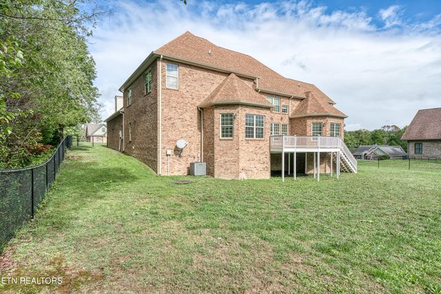 39 N Riverview Ln., Crossville, TN 38555