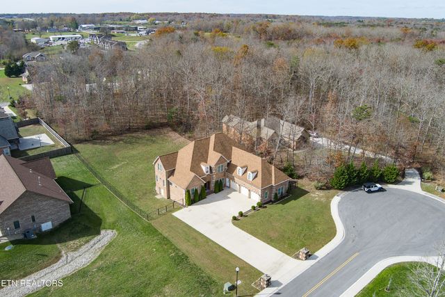 39 N Riverview Ln., Crossville, TN 38555