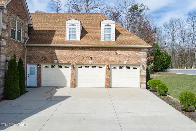 39 N Riverview Ln., Crossville, TN 38555