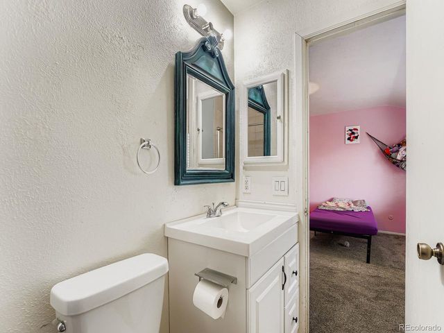 17129 E Kenyon Pl, Aurora, CO 80013