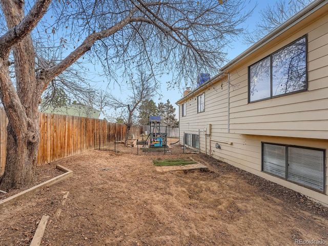 17129 E Kenyon Pl, Aurora, CO 80013