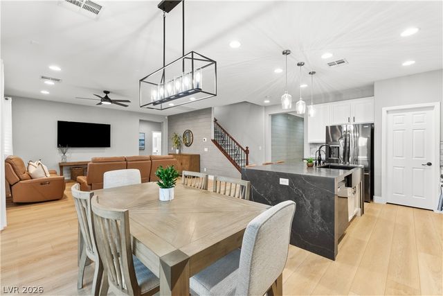 7136 Whitford Street, Las Vegas, NV 89166