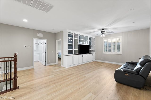 7136 Whitford Street, Las Vegas, NV 89166