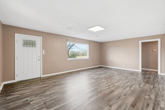 16 Eagle Valley, Conway, AR 72032