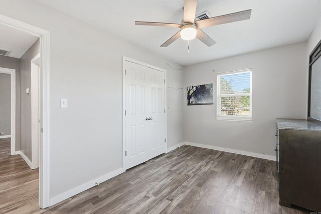 16 Eagle Valley, Conway, AR 72032