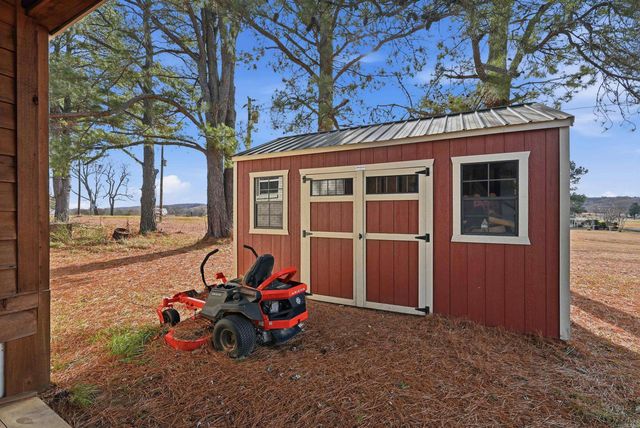 16 Eagle Valley, Conway, AR 72032