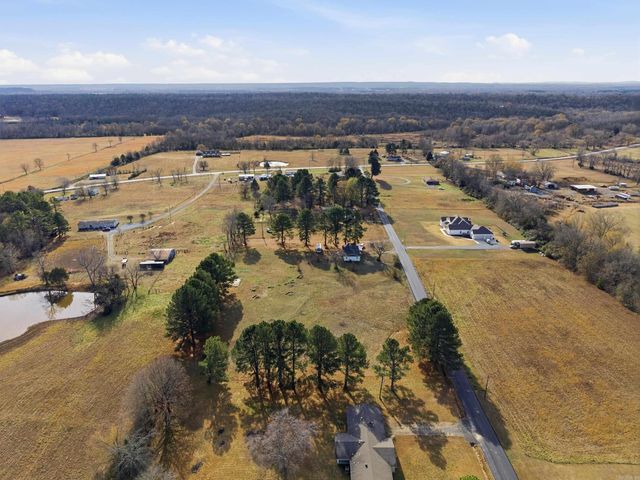 16 Eagle Valley, Conway, AR 72032