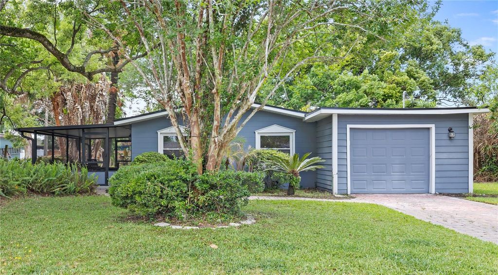 Image 2 of property listing at 3010 TOURAINE AVENUE, Orlando, FL 32812