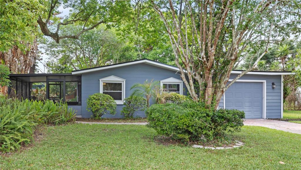 Image 3 of property listing at 3010 TOURAINE AVENUE, Orlando, FL 32812