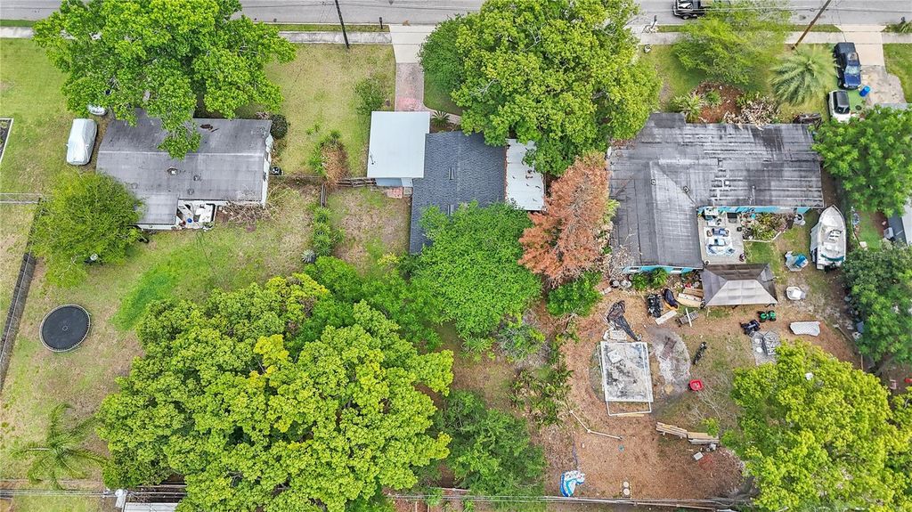 Image 30 of property listing at 3010 TOURAINE AVENUE, Orlando, FL 32812