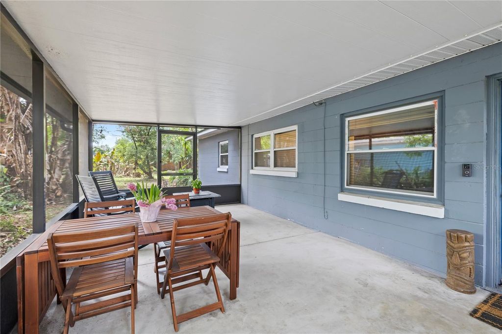 Image 4 of property listing at 3010 TOURAINE AVENUE, Orlando, FL 32812